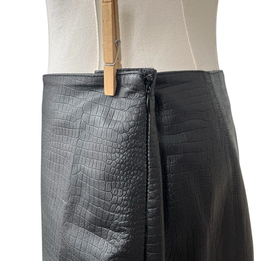 Vintage 90s black genuine croc leather pencil skirt back slit fully lined 12 - Picture 7 of 12